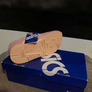 Brand new ASICS